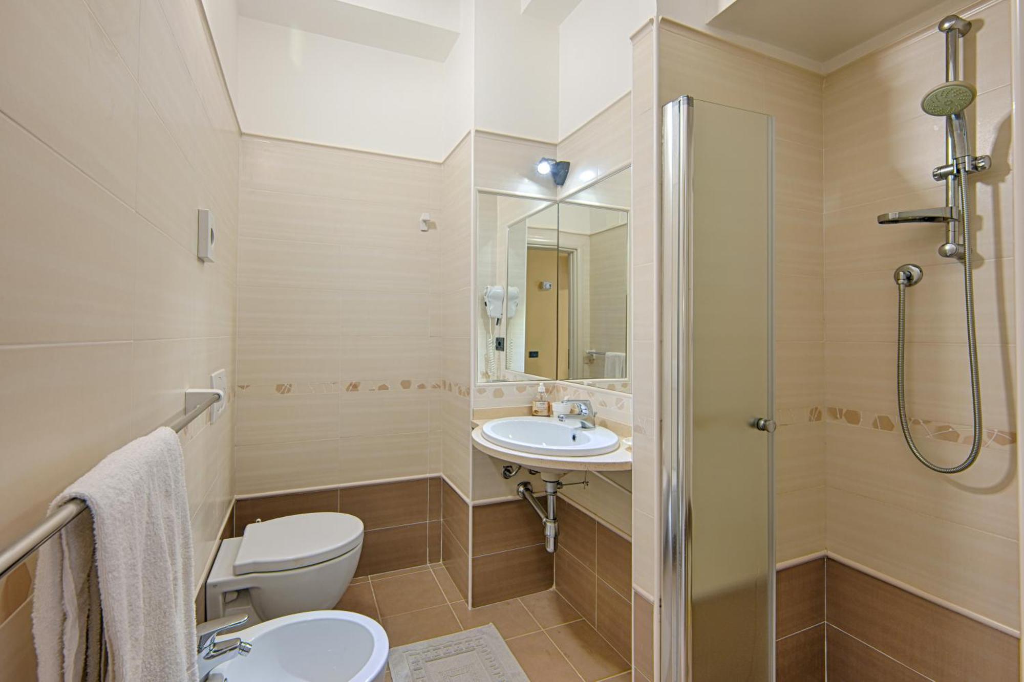 Hotel Madison Bellaria-Igea Marina Esterno foto