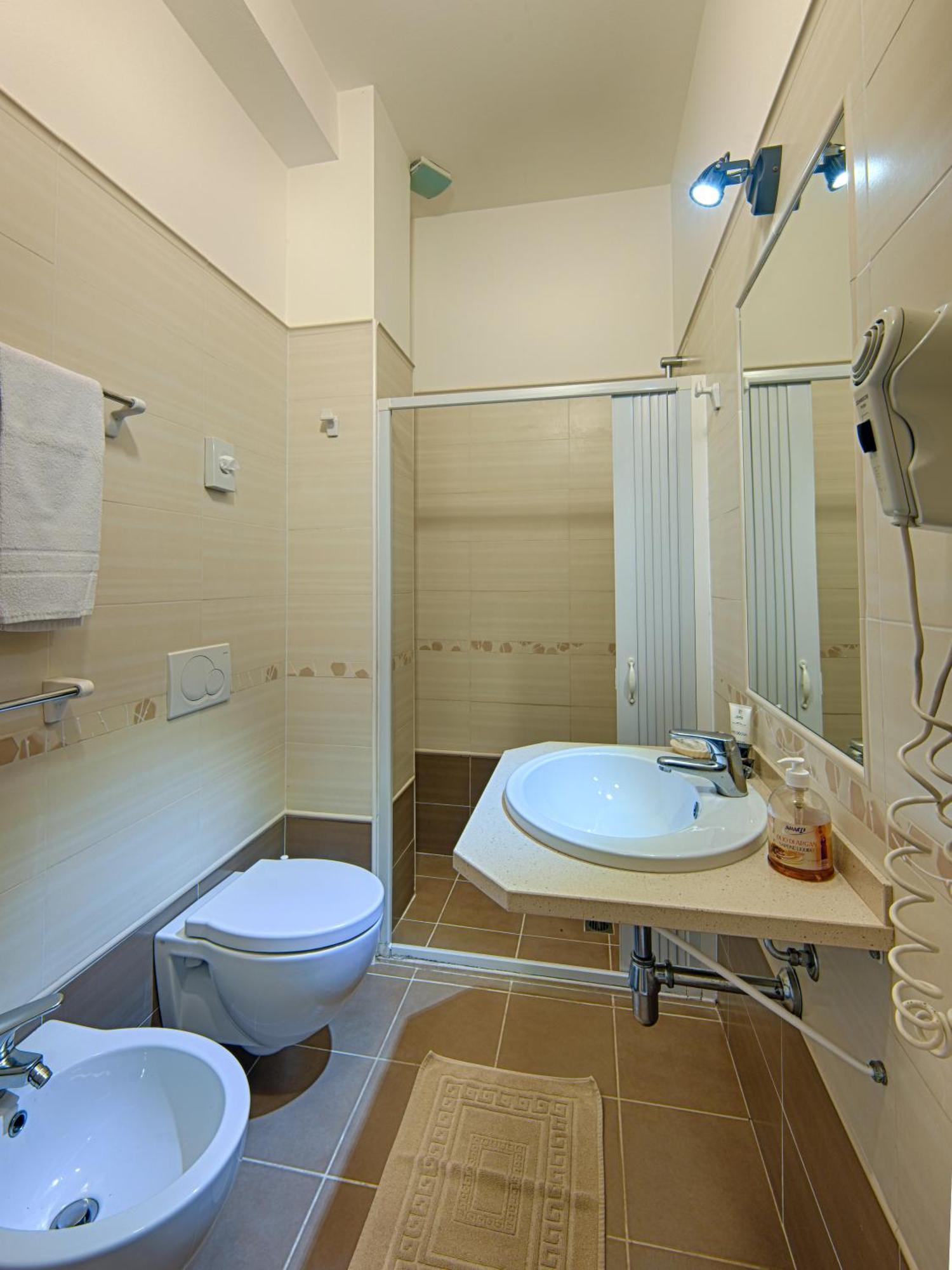 Hotel Madison Bellaria-Igea Marina Esterno foto