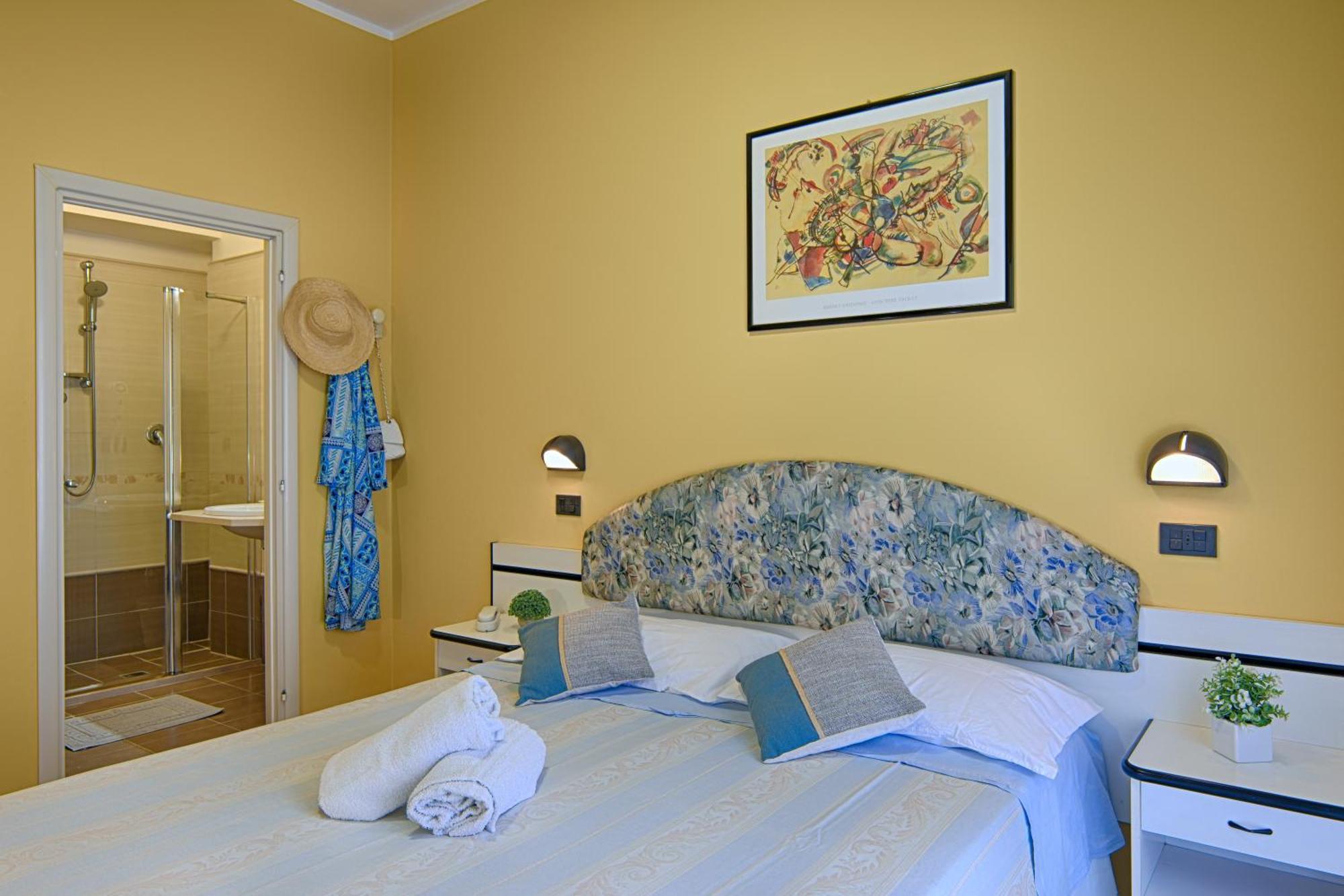 Hotel Madison Bellaria-Igea Marina Esterno foto