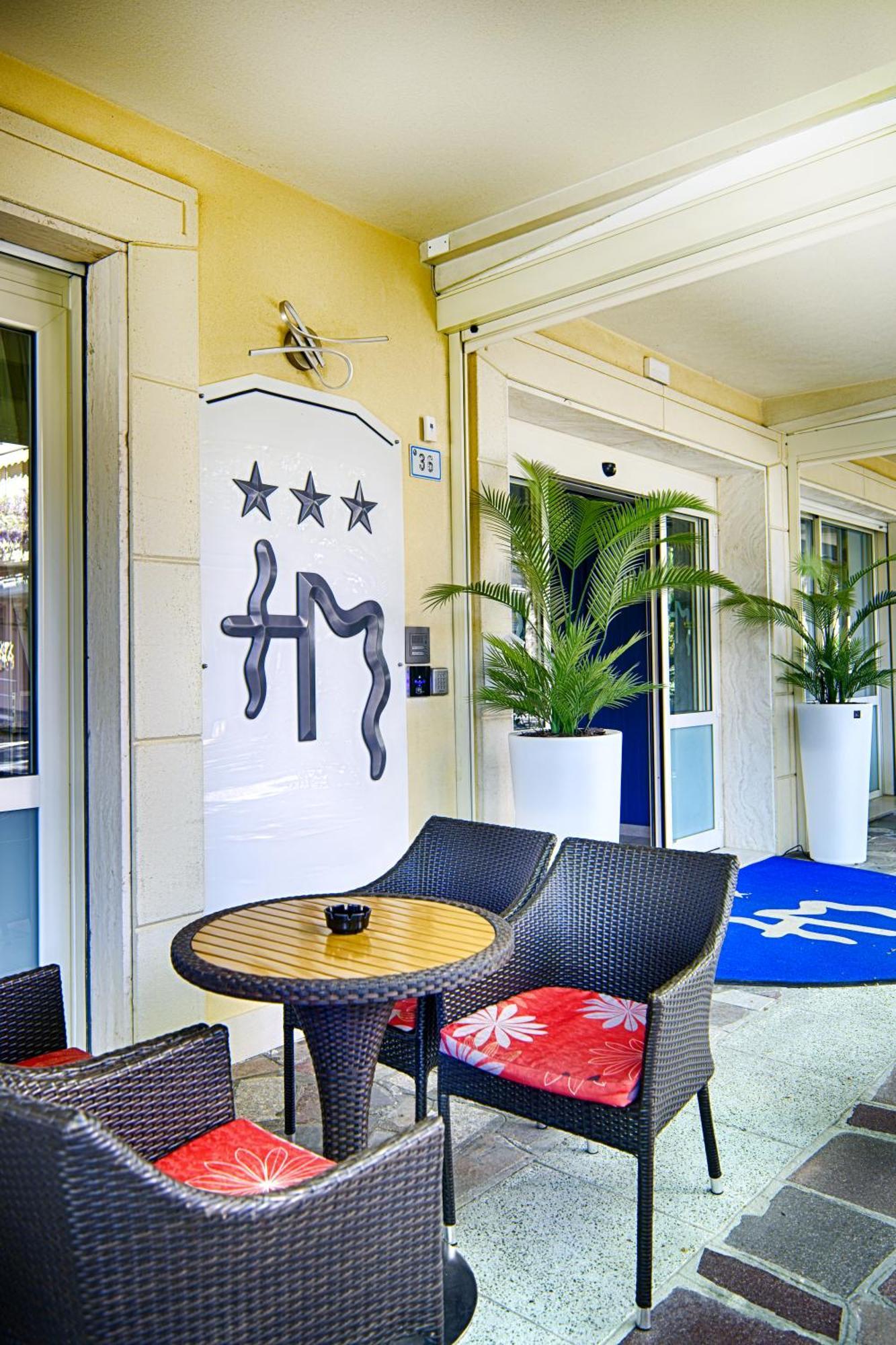 Hotel Madison Bellaria-Igea Marina Esterno foto