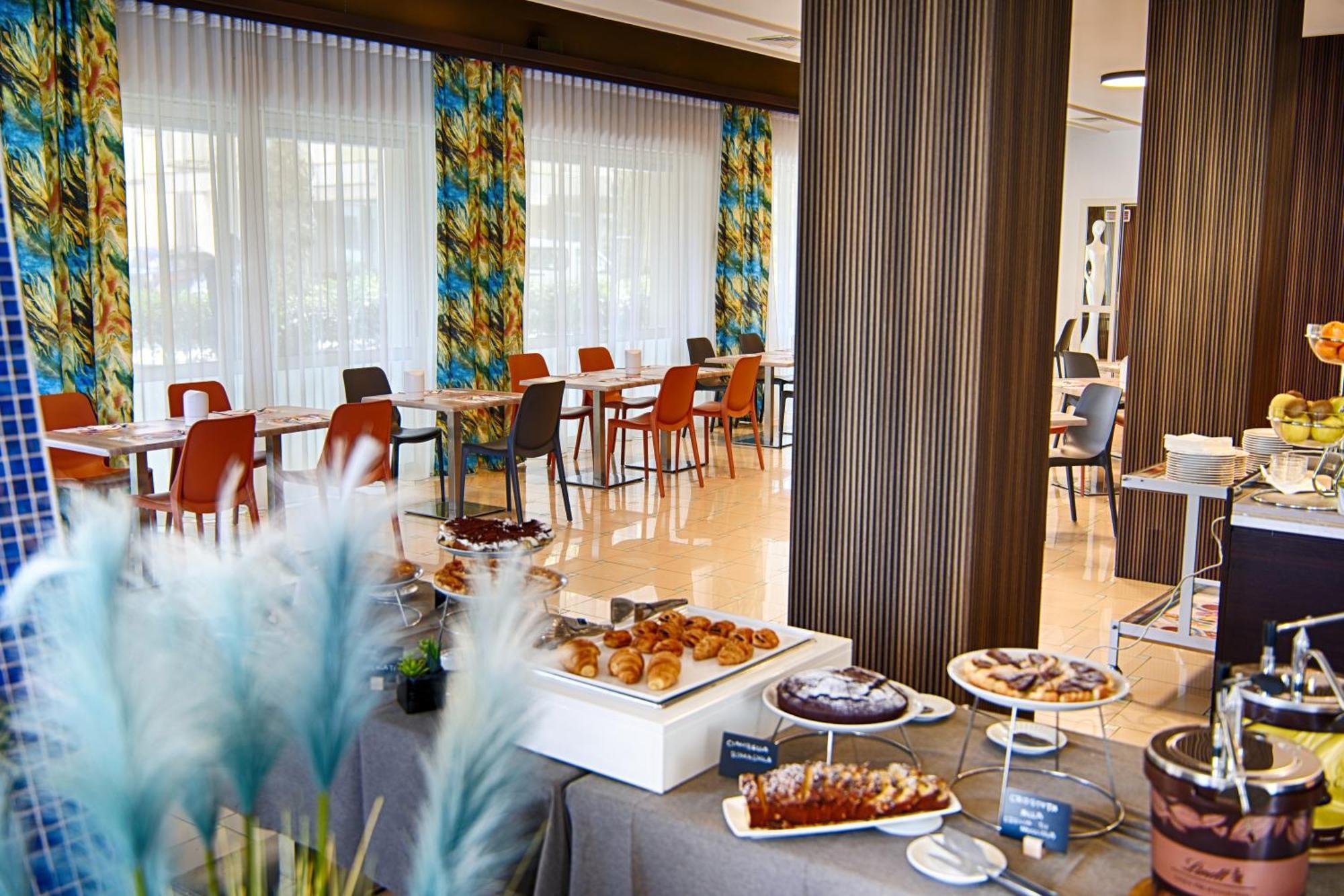 Hotel Madison Bellaria-Igea Marina Esterno foto