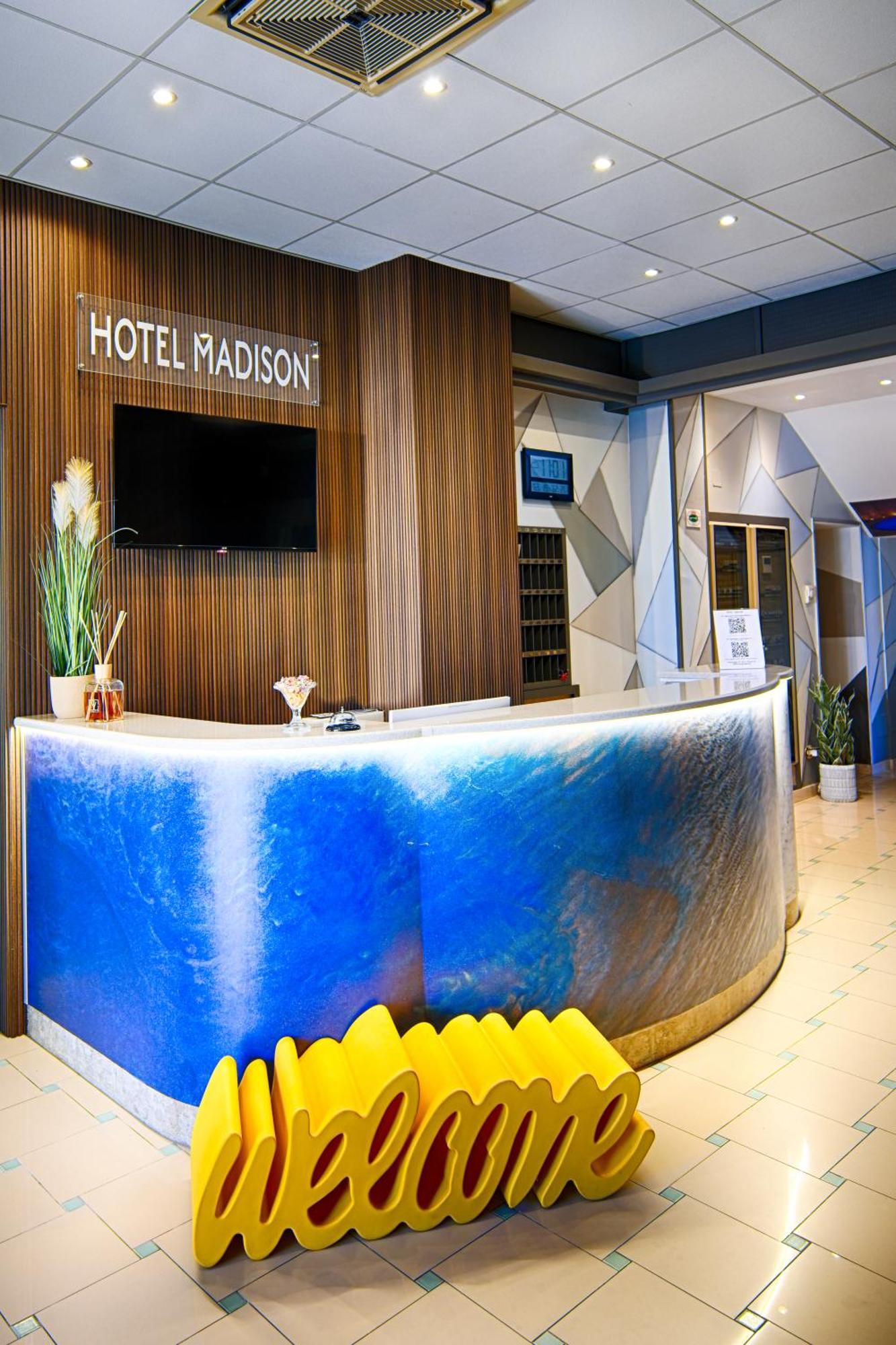 Hotel Madison Bellaria-Igea Marina Esterno foto